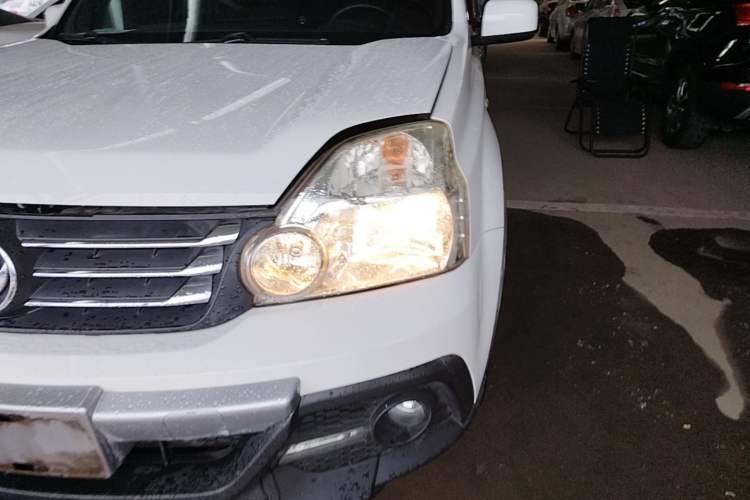 Used Dongfeng Fengdu MX6 2015 2.0L CVT Two-Wheel Drive All-Around Version Left Front Headlight