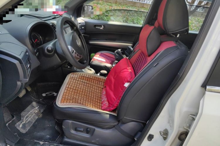 Used Dongfeng Fengdu MX6 2015 2.0L CVT Two-Wheel Drive Dream Edition Left Front Seat