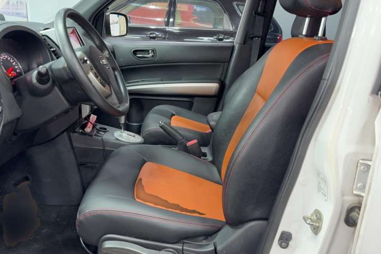 Used Dongfeng Fengdu MX6 2015 2.0L CVT Two-Wheel Drive Excellence Edition Left Front Seat