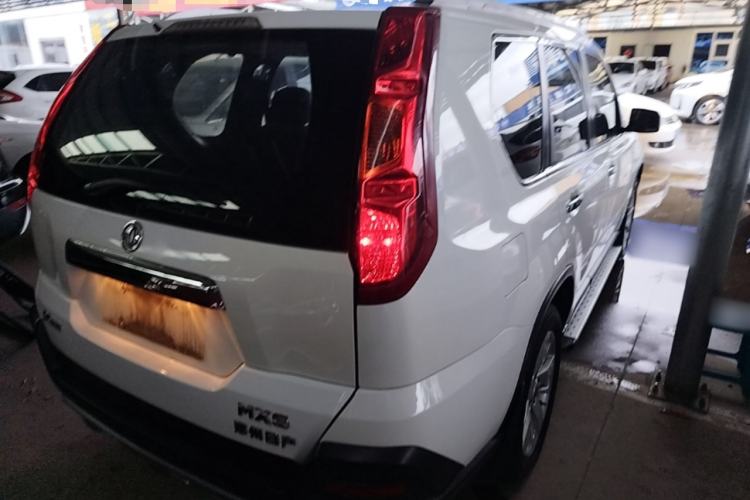 Used Dongfeng Fengdu MX6 2015 2.0L CVT Two-Wheel Drive All-Around Version Rear Right 45 Deg