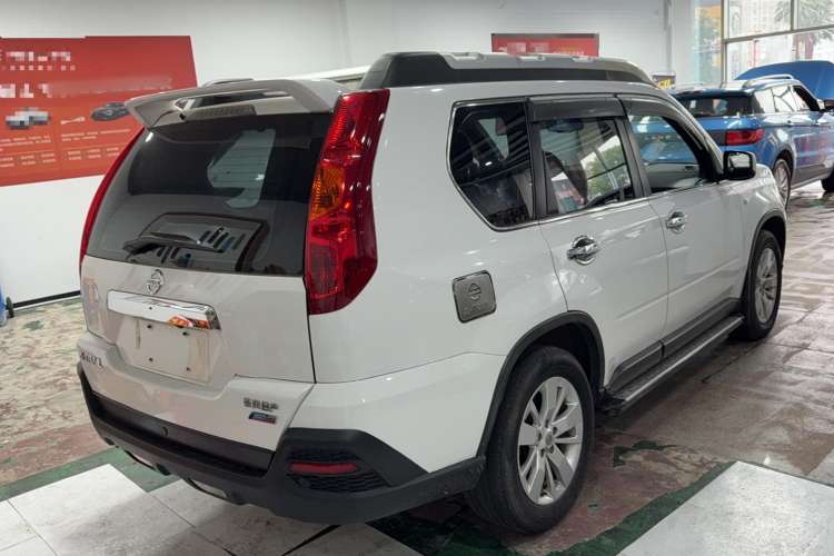 Used Dongfeng Fengdu MX6 2015 2.0L CVT Two-Wheel Drive Excellence Edition Rear Right 45 Deg