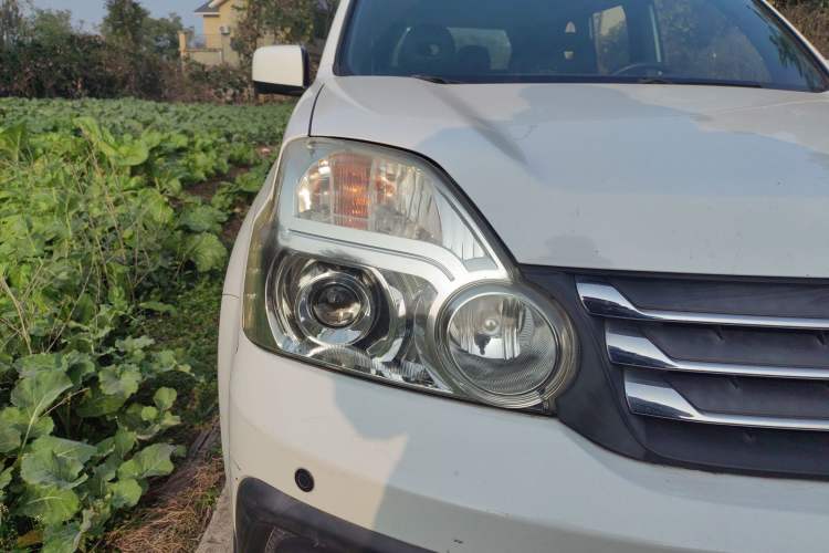 Used Dongfeng Fengdu MX6 2015 2.0L CVT Two-Wheel Drive Dream Edition Right Front Headlight