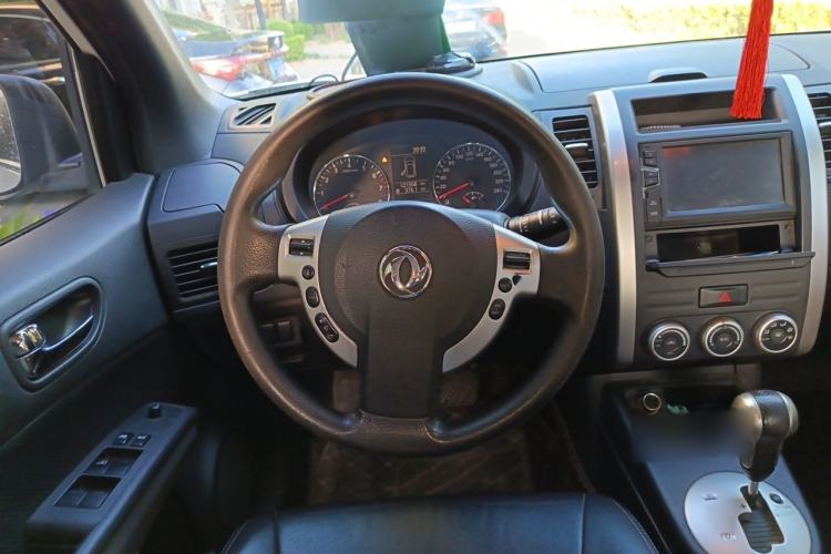 Used Dongfeng Fengdu MX6 2015 2.0L CVT Two-Wheel Drive Dream Edition Steering Wheel