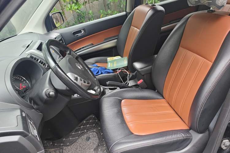 Used Dongfeng Fengdu MX6 2016 2.0L CVT 4x4 Dream Edition Left Front Seat