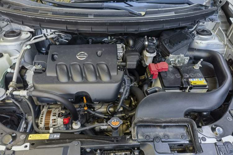 Used Dongfeng Fengdu MX6 2016 2.0L CVT Two-Wheel Drive All-Around Version Interior 7