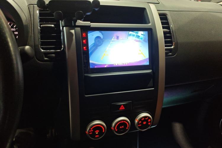 Used Dongfeng Fengdu MX6 2016 2.0L CVT Two-Wheel Drive All-Around Version Audio And AC Panel