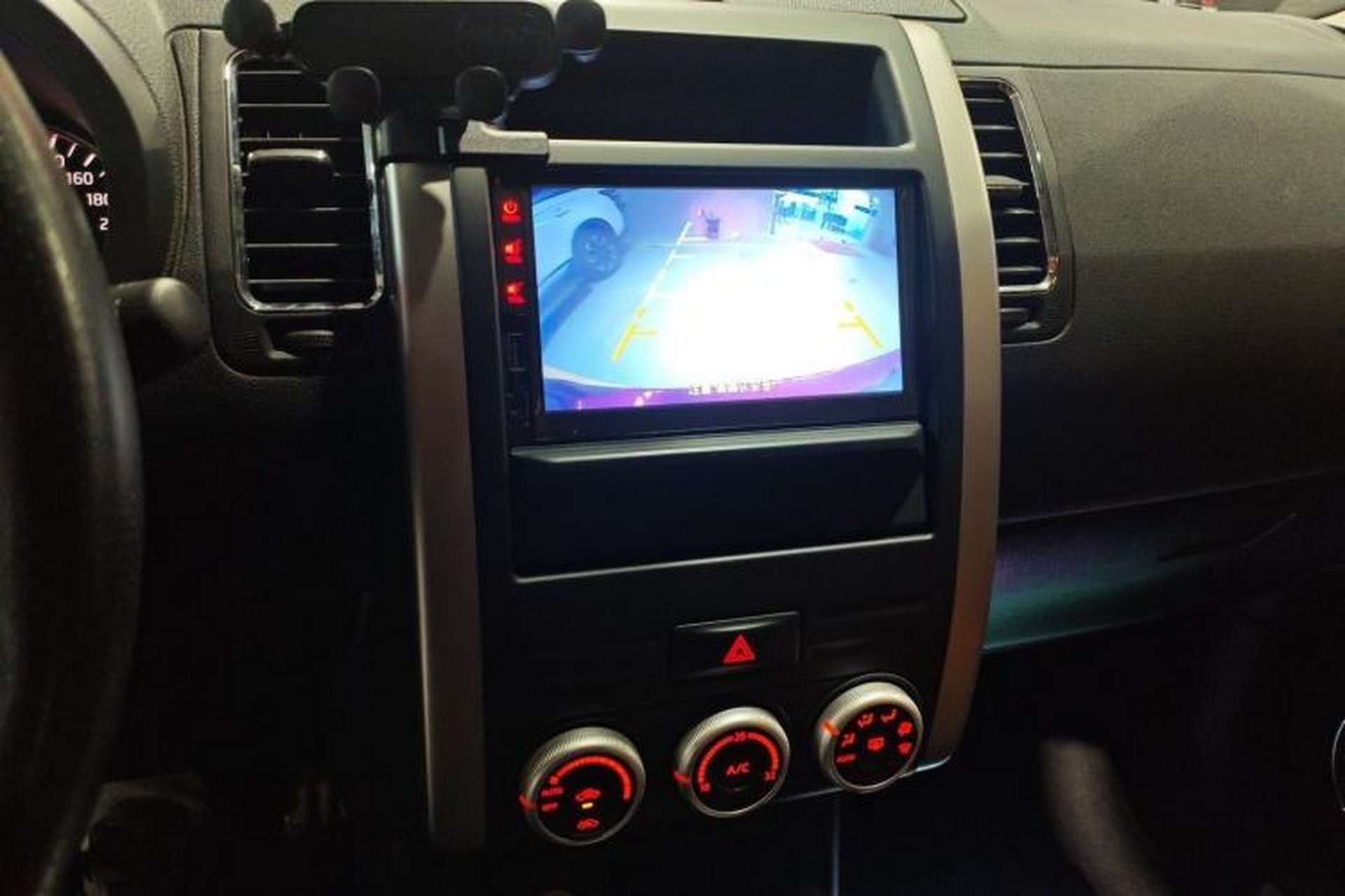 Used Dongfeng Fengdu MX6 2016 2.0L CVT Two-Wheel Drive All-Around Version Audio And AC Panel