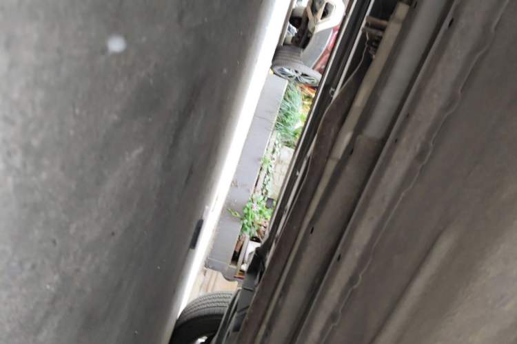 Used Dongfeng Fengdu MX6 2016 2.0L CVT Two-Wheel Drive Excellence Edition Chassis Front Left