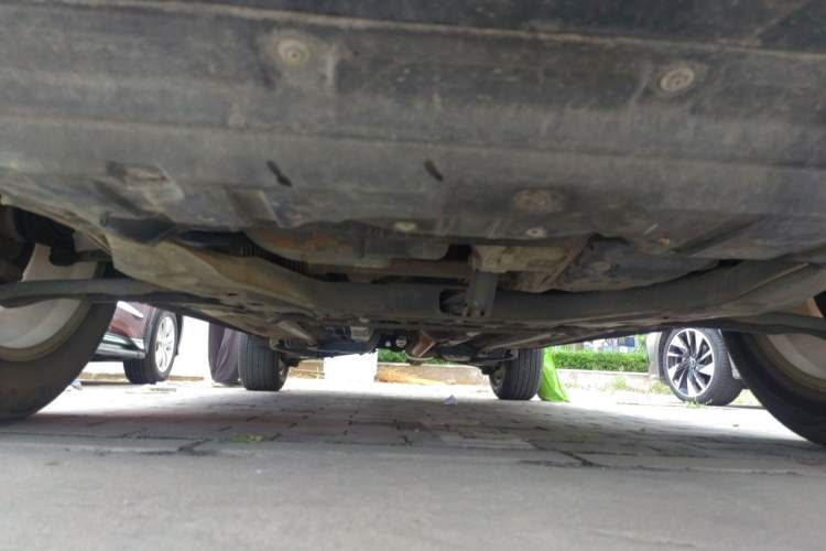 Used Dongfeng Fengdu MX6 2016 2.0L CVT Two-Wheel Drive Dream Edition Chassis Front