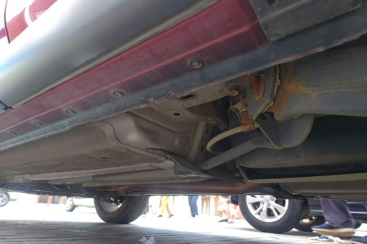 Used Dongfeng Fengdu MX6 2016 2.0L CVT Two-Wheel Drive Dream Edition Chassis Rear Left