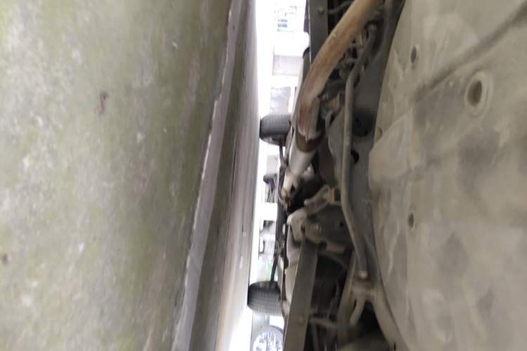 Used Dongfeng Fengdu MX6 2016 2.0L CVT Two-Wheel Drive Excellence Edition Chassis Rear