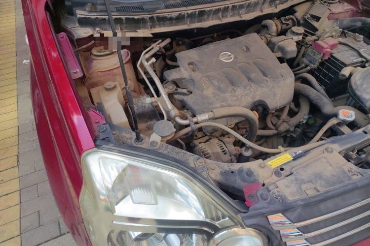 Used Dongfeng Fengdu MX6 2016 2.0L CVT Two-Wheel Drive Dream Edition Engine Bay Right