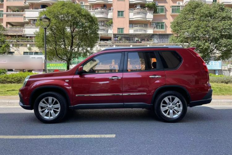 Used Dongfeng Fengdu MX6 2016 2.0L CVT Two-Wheel Drive All-Around Version Exterior 5