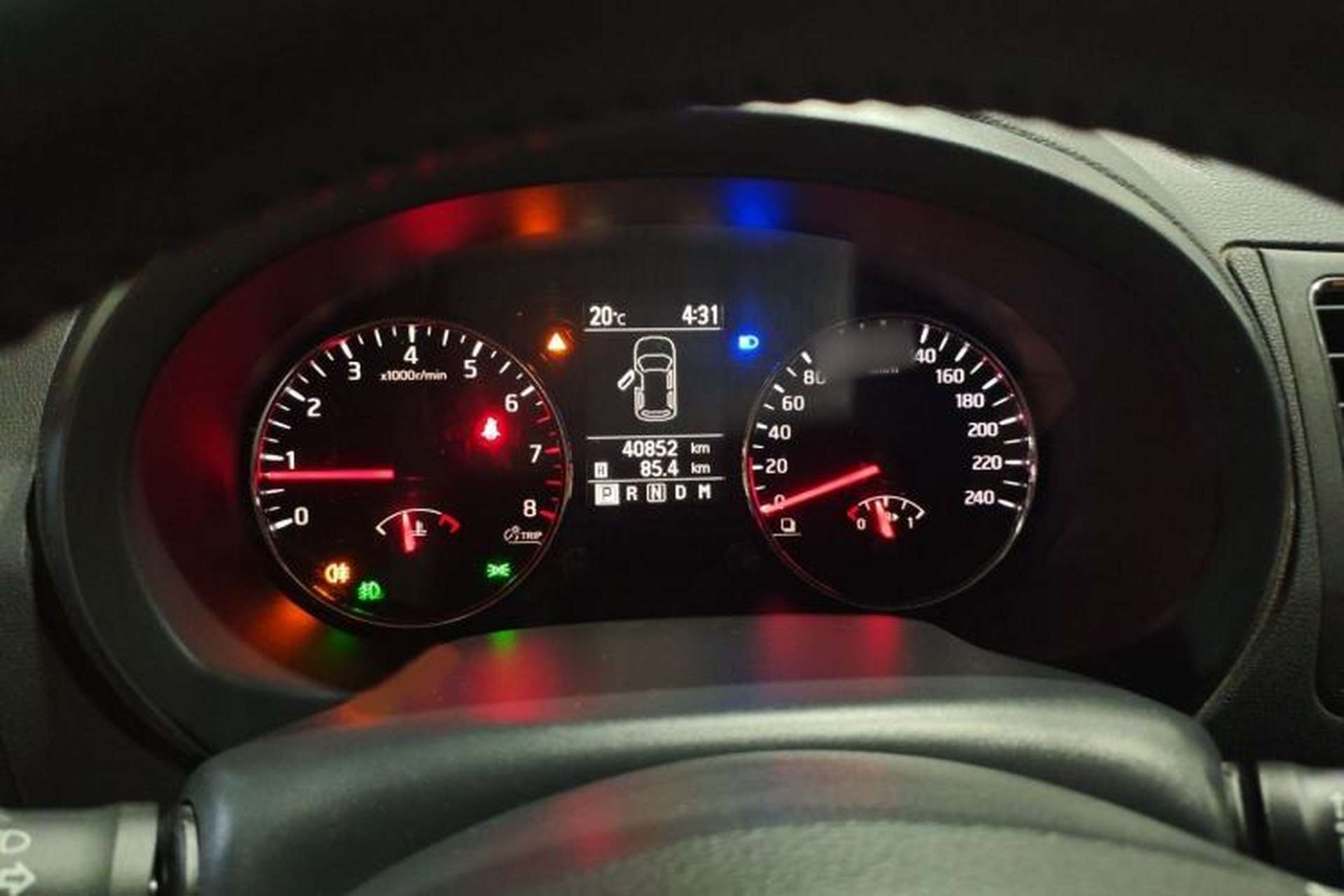 Used Dongfeng Fengdu MX6 2016 2.0L CVT Two-Wheel Drive All-Around Version Instrument Cluster