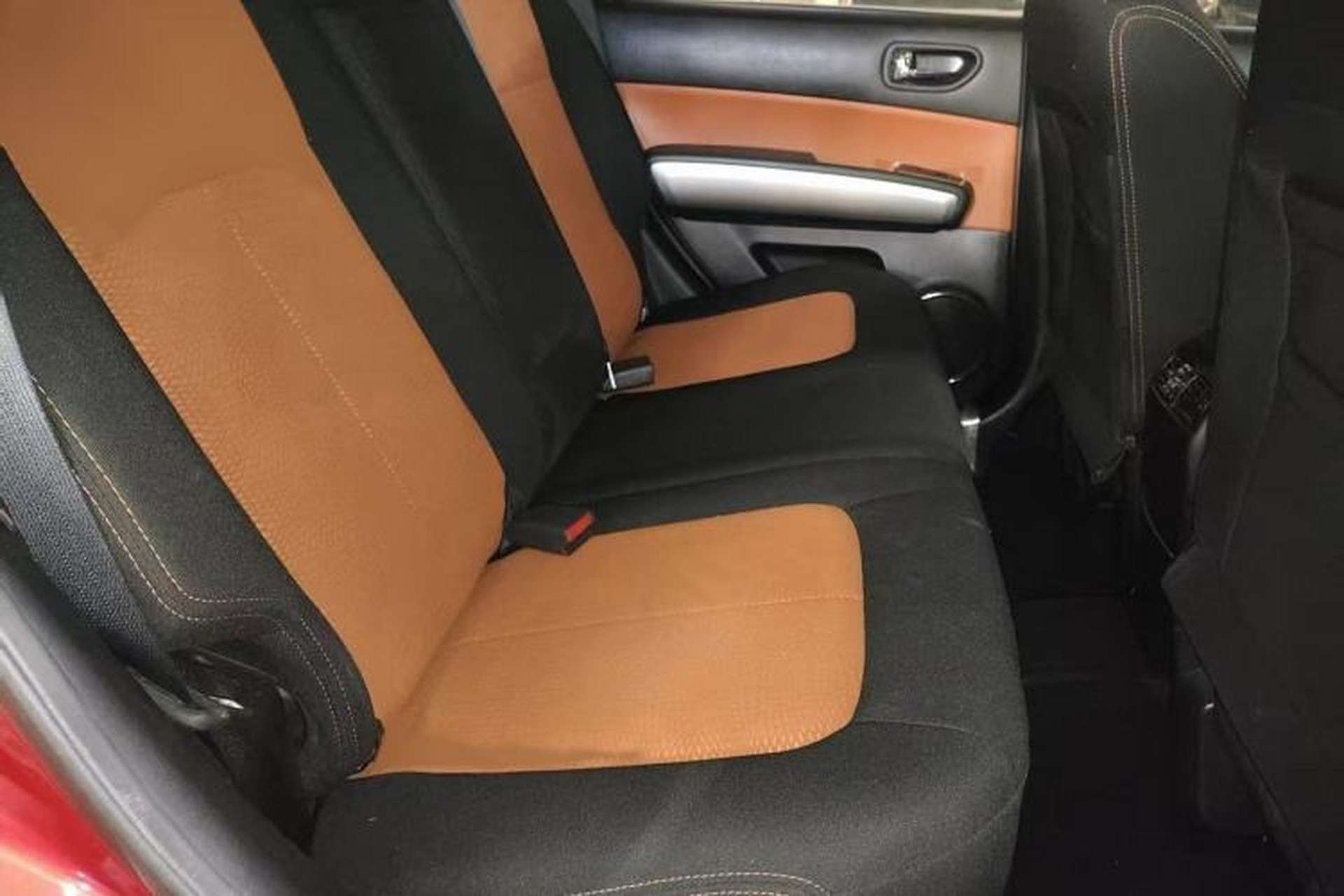 Used Dongfeng Fengdu MX6 2016 2.0L CVT Two-Wheel Drive All-Around Version Interior 4