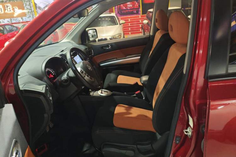 Used Dongfeng Fengdu MX6 2016 2.0L CVT Two-Wheel Drive All-Around Version Left Front Seat