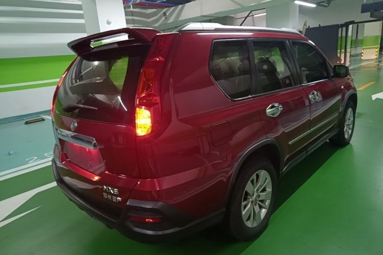 Used Dongfeng Fengdu MX6 2016 2.0L CVT Two-Wheel Drive Excellence Edition Rear Right 45 Deg