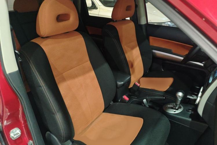 Used Dongfeng Fengdu MX6 2016 2.0L CVT Two-Wheel Drive All-Around Version Right Front Seat