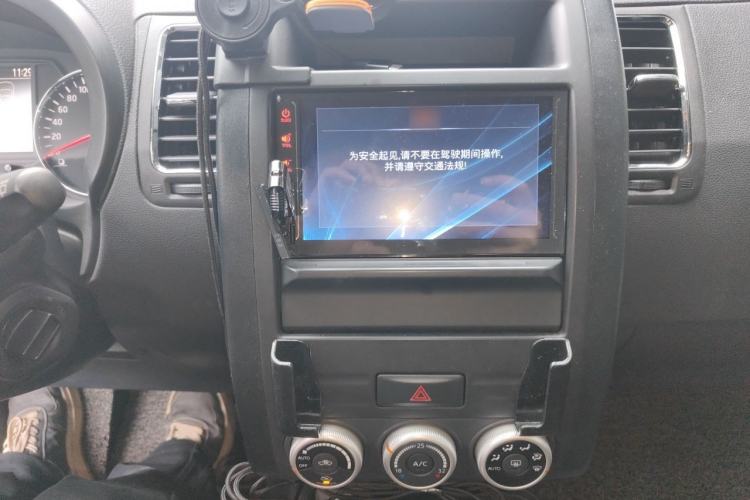 Used Dongfeng Fengdu MX6 2016 2.0L CVT Two-Wheel Drive Excellence Edition Audio And AC Panel