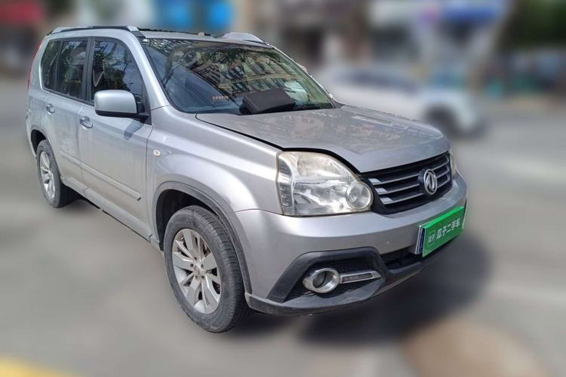 Used Dongfeng Fengdu MX6 2016 2.0L CVT Two-Wheel Drive Excellence Edition Front Right 45 Deg