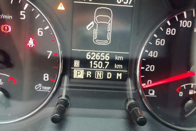Used Dongfeng Fengdu MX6 2016 2.0L CVT 4x4 Excellence Edition Odometer Close Up