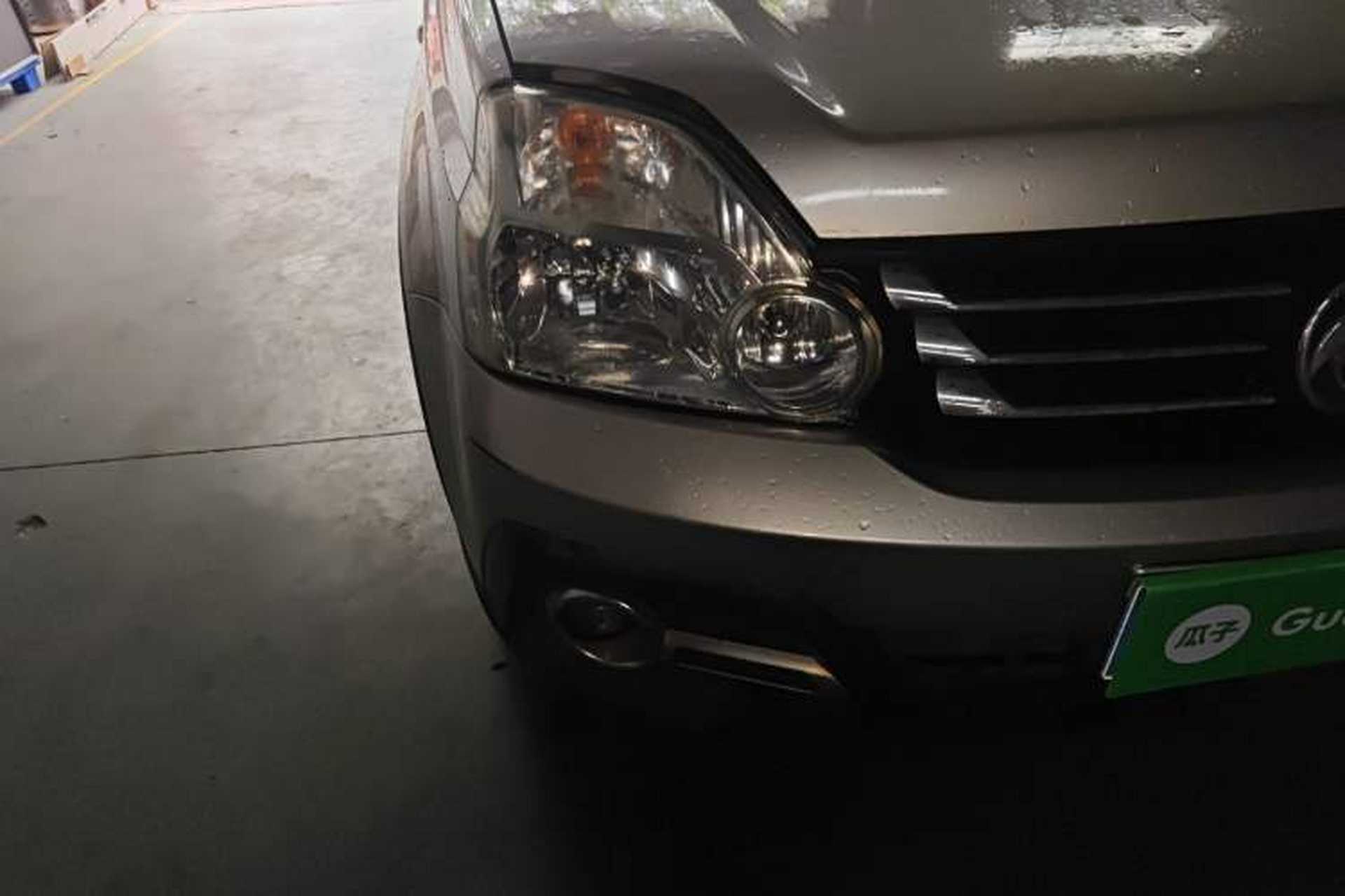Used Dongfeng Fengdu MX6 2016 2.0L CVT Two-Wheel Drive All-Around Version Right Front Headlight