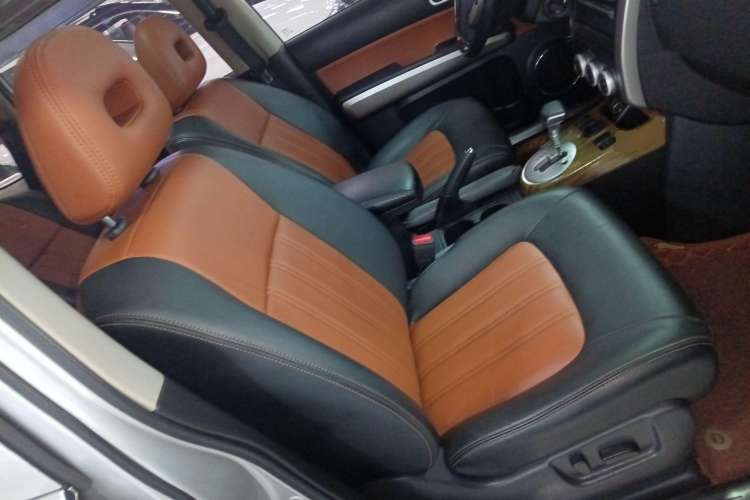Used Dongfeng Fengdu MX6 2016 2.0L CVT Two-Wheel Drive Dream Edition Right Front Seat