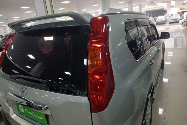 Used Dongfeng Fengdu MX6 2016 2.0L CVT Two-Wheel Drive Dream Edition Right Rear Taillight
