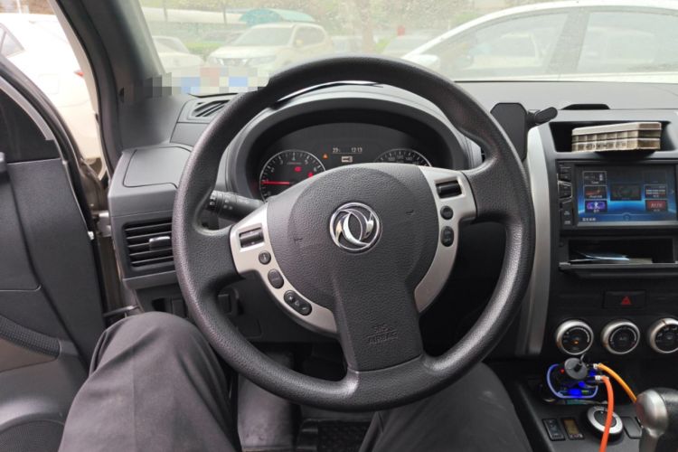 Used Dongfeng Fengdu MX6 2016 2.0L CVT 4x4 Dream Edition Steering Wheel