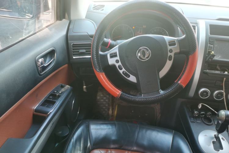 Used Dongfeng Fengdu MX6 2016 2.0L CVT Two-Wheel Drive Dream Edition Steering Wheel