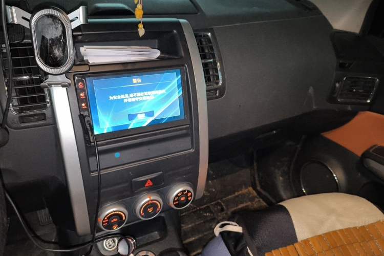 Used Dongfeng Fengdu MX6 2016 2.0L CVT All-Wheel-Drive Versatile Edition Audio And AC Panel