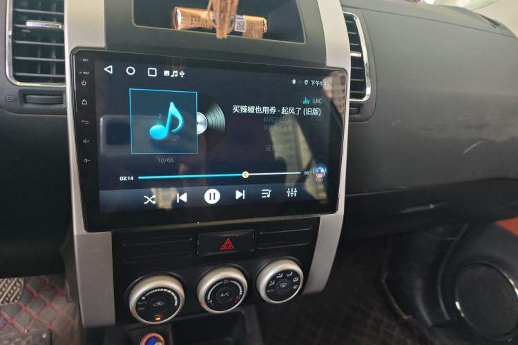 Used Dongfeng Fengdu MX6 2016 2.0L CVT All-Wheel-Drive Versatile Edition Audio And AC Panel