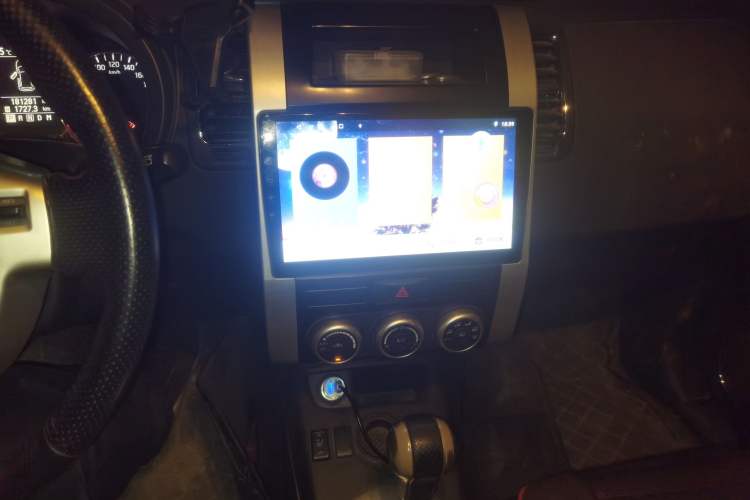Used Dongfeng Fengdu MX6 2016 2.0L CVT Two-Wheel Drive Dream Edition Audio And AC Panel