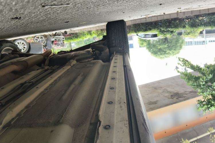 Used Dongfeng Fengdu MX6 2016 2.0L CVT Two-Wheel Drive All-Around Version Chassis Front Right