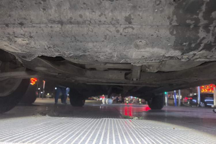 Used Dongfeng Fengdu MX6 2016 2.0L CVT Two-Wheel Drive All-Around Version Chassis Front
