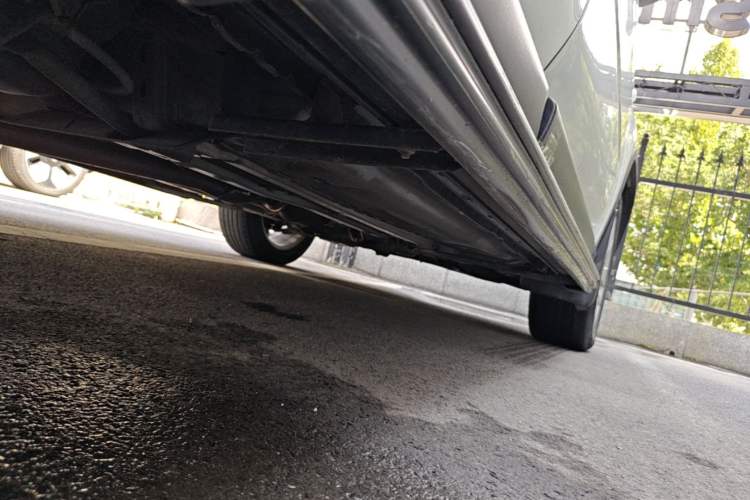 Used Dongfeng Fengdu MX6 2016 2.0L CVT 4x4 Dream Edition Chassis Rear Right