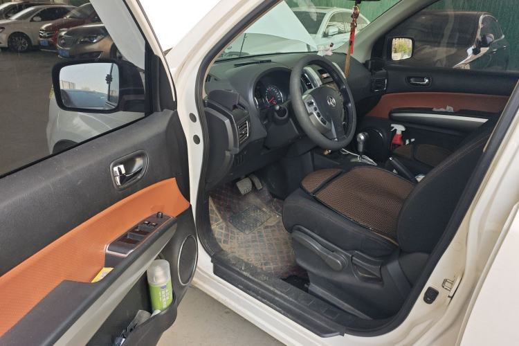 Used Dongfeng Fengdu MX6 2016 2.0L CVT All-Wheel-Drive Versatile Edition Driver Seat