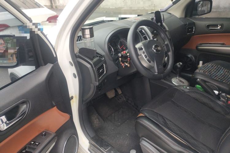 Used Dongfeng Fengdu MX6 2016 2.0L CVT Two-Wheel Drive Excellence Edition Driver Seat