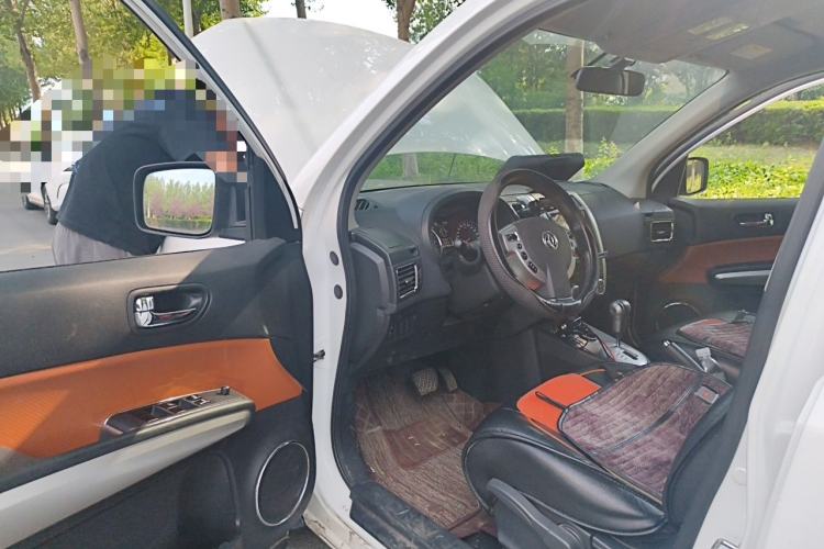 Used Dongfeng Fengdu MX6 2016 2.0L CVT Two-Wheel Drive All-Around Version Driver Seat