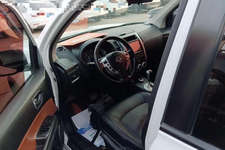 Used Dongfeng Fengdu MX6 2016 2.0L CVT All-Wheel-Drive Versatile Edition Driver Seat