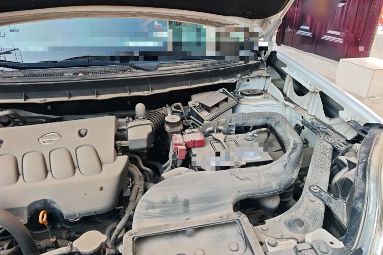 Used Dongfeng Fengdu MX6 2016 2.0L CVT Two-Wheel Drive Excellence Edition Engine Bay Left