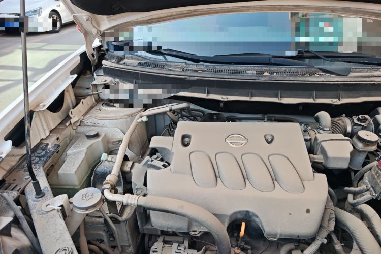 Used Dongfeng Fengdu MX6 2016 2.0L CVT Two-Wheel Drive Excellence Edition Engine Bay Right