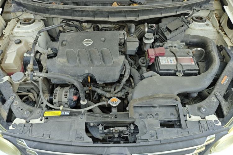 Used Dongfeng Fengdu MX6 2016 2.0L CVT 4x4 Dream Edition Engine Bay