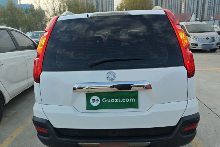 Used Dongfeng Fengdu MX6 2016 2.0L CVT Two-Wheel Drive All-Around Version Exterior 4