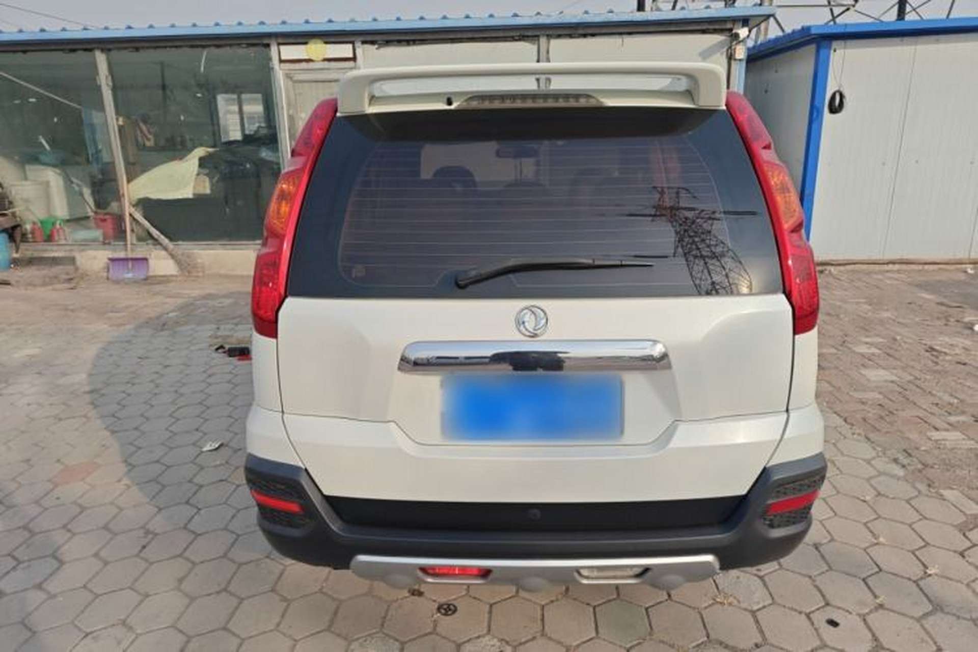 Used Dongfeng Fengdu MX6 2016 2.0L CVT Two-Wheel Drive Dream Edition Exterior 4