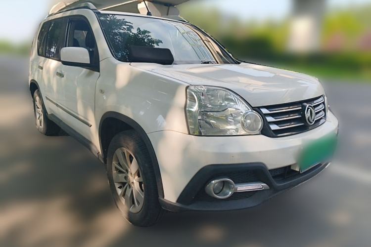 Used Dongfeng Fengdu MX6 2016 2.0L CVT Two-Wheel Drive All-Around Version Front Right 45 Deg