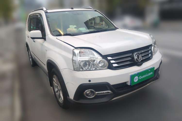 Used Dongfeng Fengdu MX6 2016 2.0L CVT Two-Wheel Drive Dream Edition Front Right 45 Deg