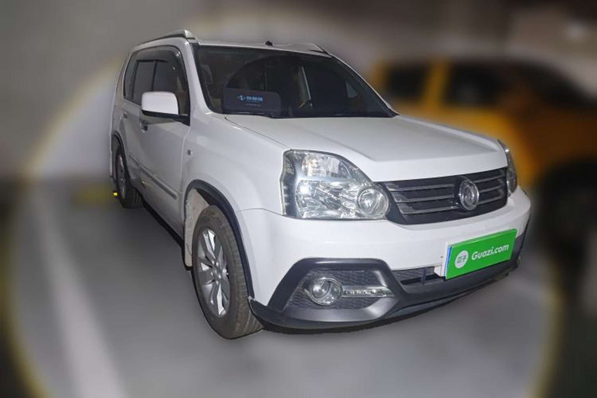 Used Dongfeng Fengdu MX6 2016 2.0L CVT Two-Wheel Drive All-Around Version Front Right 45 Deg