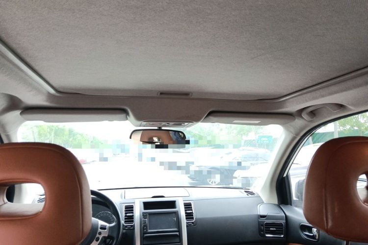 Used Dongfeng Fengdu MX6 2016 2.0L CVT 4x4 Dream Edition Headliner