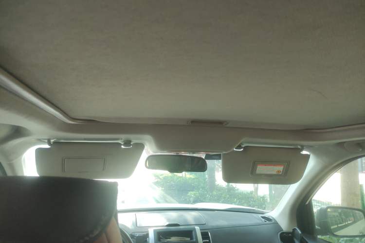 Used Dongfeng Fengdu MX6 2016 2.0L CVT 4x4 Dream Edition Headliner
